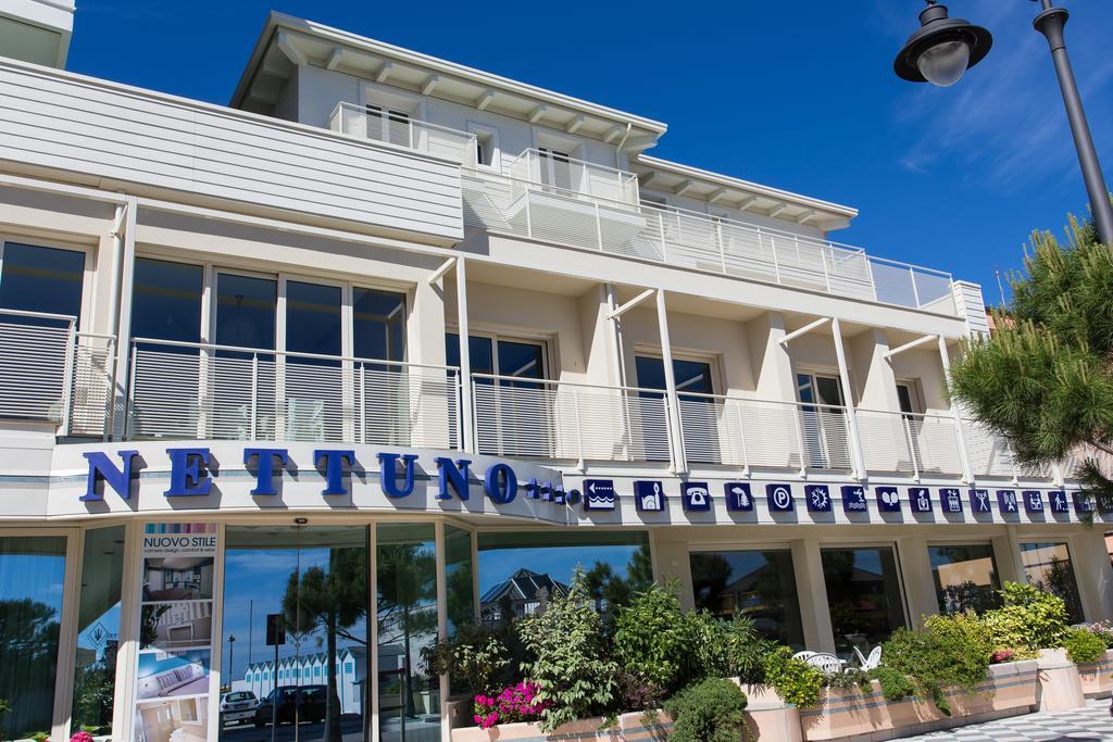 Hotel Nettuno Чезенатико Екстериор снимка