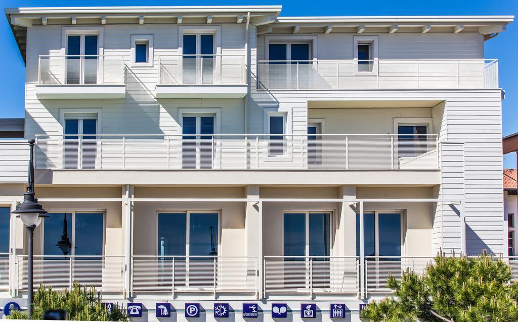 Hotel Nettuno Чезенатико Екстериор снимка